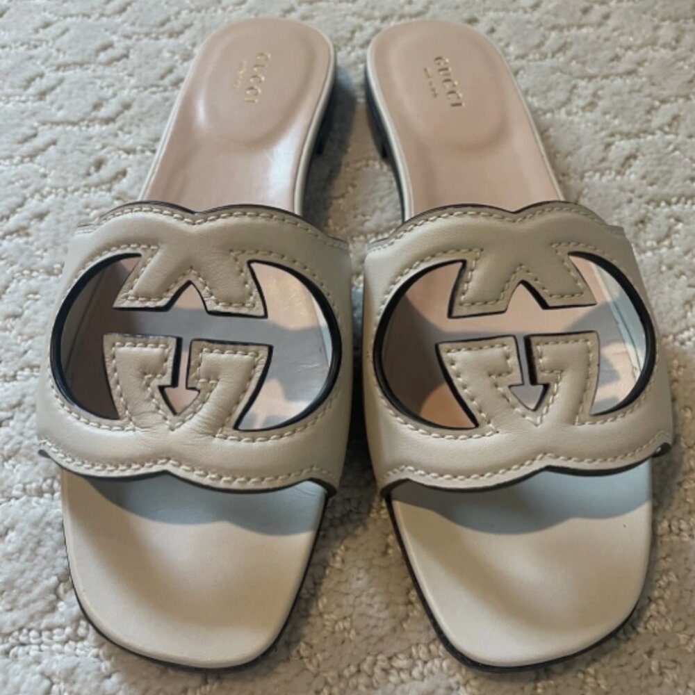 Gucci Interlocking G White Leather Slides Women’s Size 37 Like New